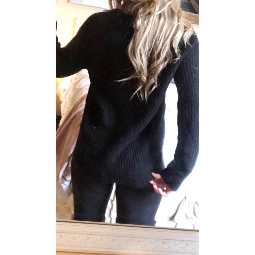 Sweater - Picture 6 of 6